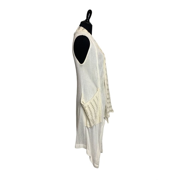 Bohemian Bird cream crochet asymmetric duster vest size small - Picture 8 of 9